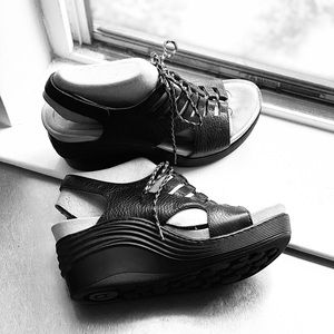 Bionica Sirius Wedge Sandal, Size 9 1/2, Black